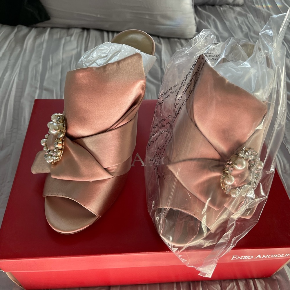 NWOT-size 9 mule heels